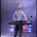 عکس اجرای زنده از نوازنده کیبورد ترکیه ای - امید آچیک گوز