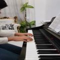 عکس آهنگ الهه ناز با پیانو
