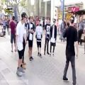 عکس [[بی‌تی‌اس در آمریکا]]رقص ربات با فن بوی:|♡