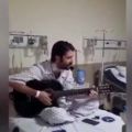 عکس خواندن حمیدهیراد در بیمارستان
