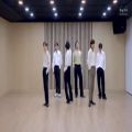 عکس تمرین رقص Dynamiteاز BTSبرای ملون 2021