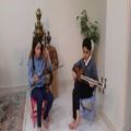 عکس هنرنمایی دو نفر از هنرجوهای با استعداد آکادمی موسیقی سرنا کرج