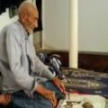 عکس نماز خواندن مرد