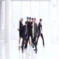 عکس تمرین رقص BOY WITH LUV از BTS
