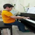عکس سلطان قلبها نوازندگی پیانو توسط آرین قدرتی