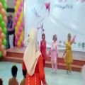 عکس خوانندگی کودک زرندی در جشن روز کودک