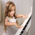 عکس آموزش پیانو|آموزش پیانو مقدماتی|آموزش پیانو کودکان( تفاوت کشش هر نت )