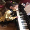عکس کلاس آموزش پیانو به صورت تخصصی برای کودکان