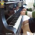 عکس پیانو نوازی دختر فرانسوی