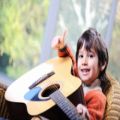 عکس آموزش گیتار به کودکان|آموزش گیتار|آموزش گیتار کلاسیک( آکورد پنج تایی )
