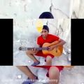 عکس ویدیو زیبای گیتار زدن بچه