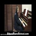 عکس سلسله دروس آموزش پیانو توسط خانم اقدس پورتراب