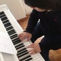 عکس اجرای آهنگ زیبای بیژن مرتضوی با پیانو