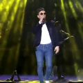 عکس اجرای زنده اهنگ بهونه پره محسن ابراهیم زاده در کنسرت