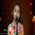 عکس دختر بچه سوریه ای با اشک و آه برای صلح میخواند