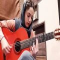 عکس گیتار نوازی زیبا از کیانا اکبری اصل