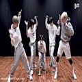 عکس تمرین رقص اهنگ 0x1=lovesong از گروه TXT با همکاری seori