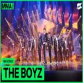 عکس اجرای آهنگ Maverick توسط گروه The Boyz در مراسم MMA 2021