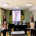 عکس اجرای آهنگ مدرن تاکینگ در مدرسه موسیقی