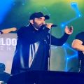عکس اجرای زنده مسعود صادقلو در کنسرت دیشب با موزیکبرگرد دوباره