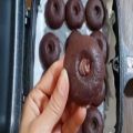 عکس کوکی شکلاتی بدون فر با مواد اولیه‌