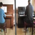 عکس سیمین بری با پیانو