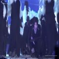 عکس فن کم فوکوس از تهیونگ هنگام اجرای آهنگ Black Swan در کنسرت LV
