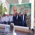 عکس سرود سلام فرمانده در جوار مزار شهید سلیمانی