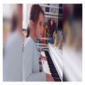 عکس دختر نابینای ترک به زیبایی پیانو مینوازد