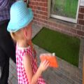 عکس Vlog Nastya به یک شهربازی فوق العاده برای کودکان می رود