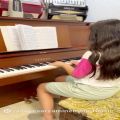 عکس اجرای تمرینی هنرجوی پیانو در نخشبی آکادمی | آموزش پیانو