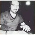 عکس نوازنده تنبک در جدول مهران فیروزی