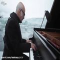 عکس پیانونوازی بر روی اقیانوس منجمد شمالی با هدف حفظ طبیعت