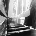 عکس پیانو زدن فوق العاده یه دختر در کنار صادق واحدی