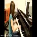 عکس پیانو زدن دختر