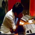 عکس سعید بیضایی در استودیو روزبه نعمت الهی هنگام ضبط