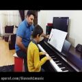 عکس اجرای آهنگ سلطان قلبها توسط شاگرد سیاوش حسینی نسب