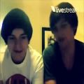 عکس Harry and Louis singing Barbie Girl Twitcam