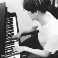 عکس پیانو زدن بکهیون (اکسو) / happy birthday baekhyun ^_^