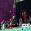 عکس اجرای آهنگ وطن با صدای سالار عقیلی در میان طرفداران