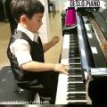 عکس کودک نابغه پیانیست (فوق العادست)