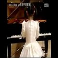 عکس پیانو از یوجا وانگ - Chopin,Waltz in A-flat major Op.42