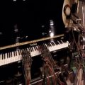 عکس پیانوی زدن ربات