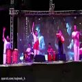 عکس اجرای گروه لیان در ورزشگاه حافظیه شیراز در جشن پیروزی