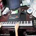 عکس تنها وارد کننده پیانوهای تاشو در ایران