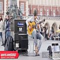 عکس گیتار نوازی زیبای خیابانی عماد فارس در آمریکا