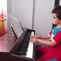 عکس گل نسا... پیانو: مهران