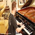 عکس نوازندگی زیبا و استادانه آهنگ کارتون تام و جری با پیانو