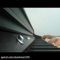 عکس نوازندگی زیبا با پیانو دیجیتال دایناتون DPR-2000
