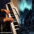 عکس نواخته شدن موسیقی متن اسکایریم به وسیله پیانو